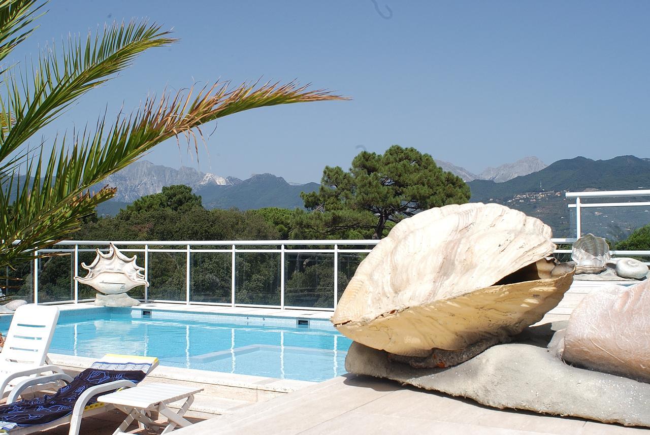 Hotel Residence Villa Marzia Marina di Pietrasanta Buitenkant foto