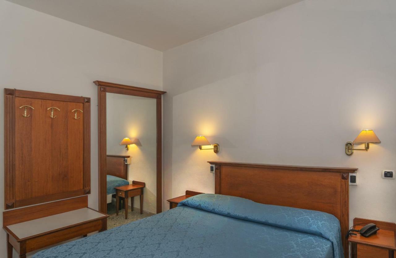 Hotel Residence Villa Marzia Marina di Pietrasanta Buitenkant foto