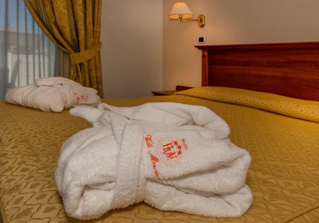 Hotel Residence Villa Marzia Marina di Pietrasanta Buitenkant foto